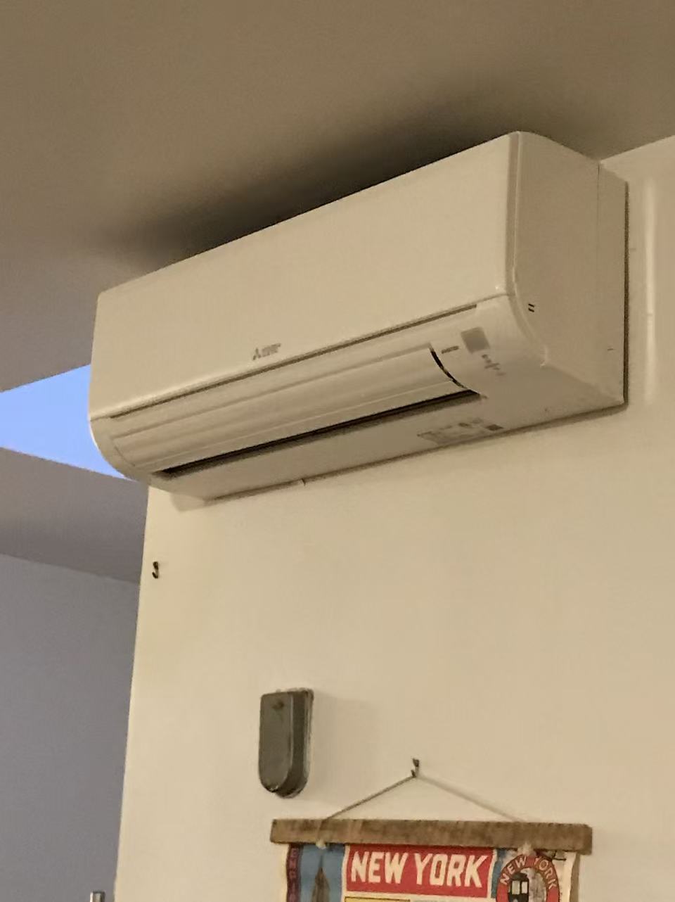 Wall-mounted ductless indoor unit